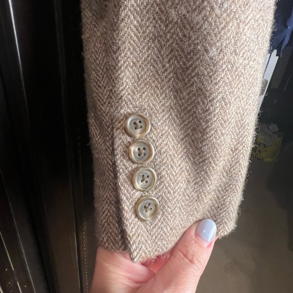 Vintage Lauren Ralph Lauren Tan Blazer with Notched Lapels 100% Wool - Picture 9 of 12